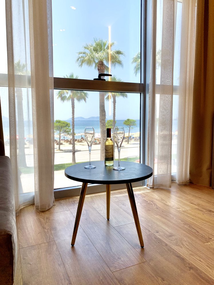 Elmar Hotel, Kavaje
