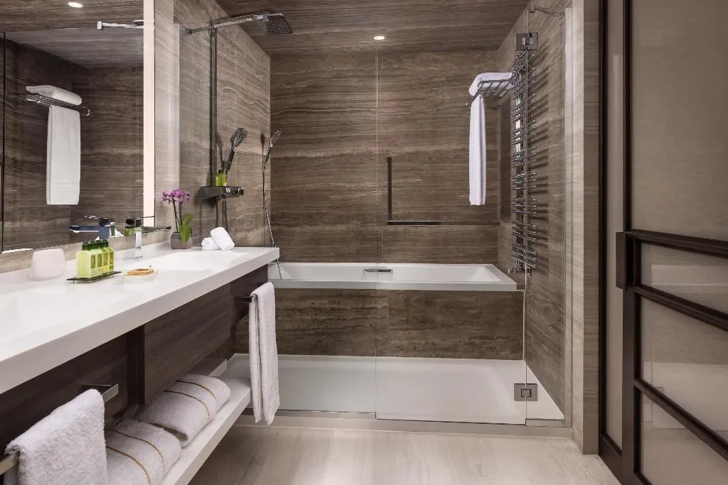 SUITE STANDARD Room, VP Plaza España Design, Madrid