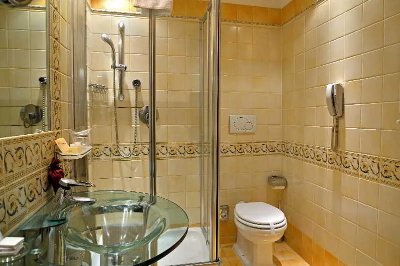 Room, Hotel Homs, Rome