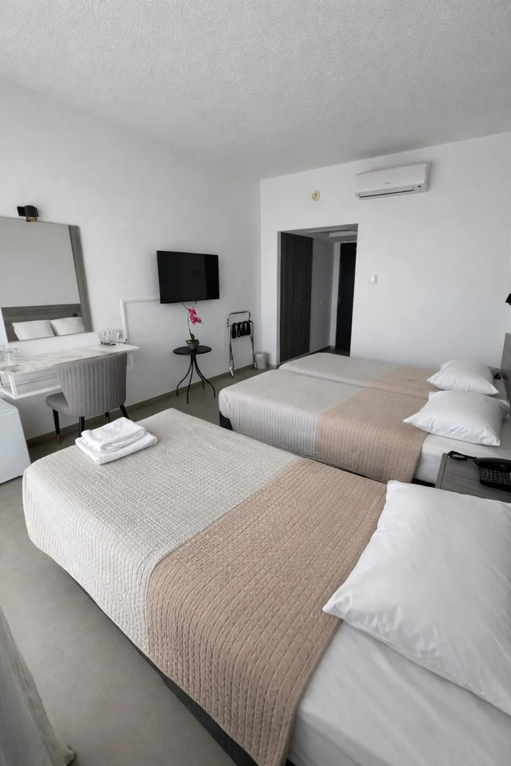 Room STANDARD Room, Navarria Hotel, Cyprus