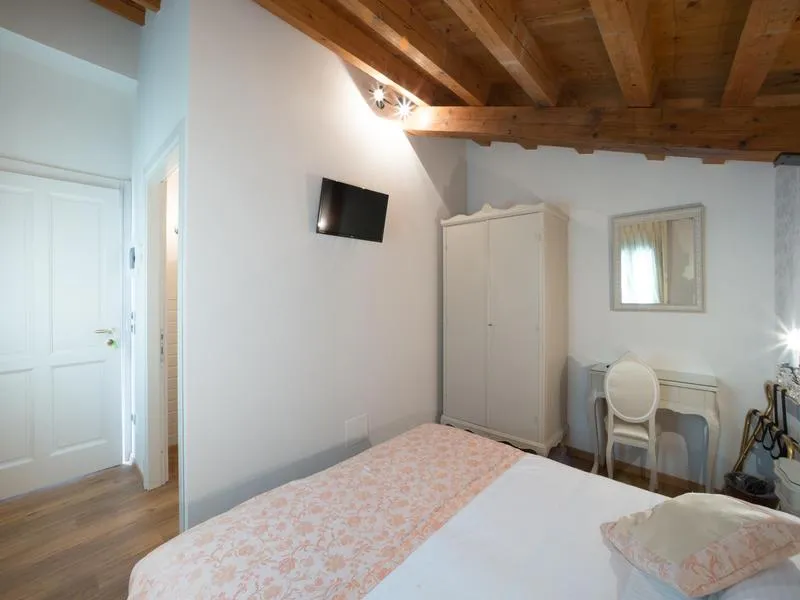 Double or Twin CLASSIC Room, Villa Gasparini, Venice