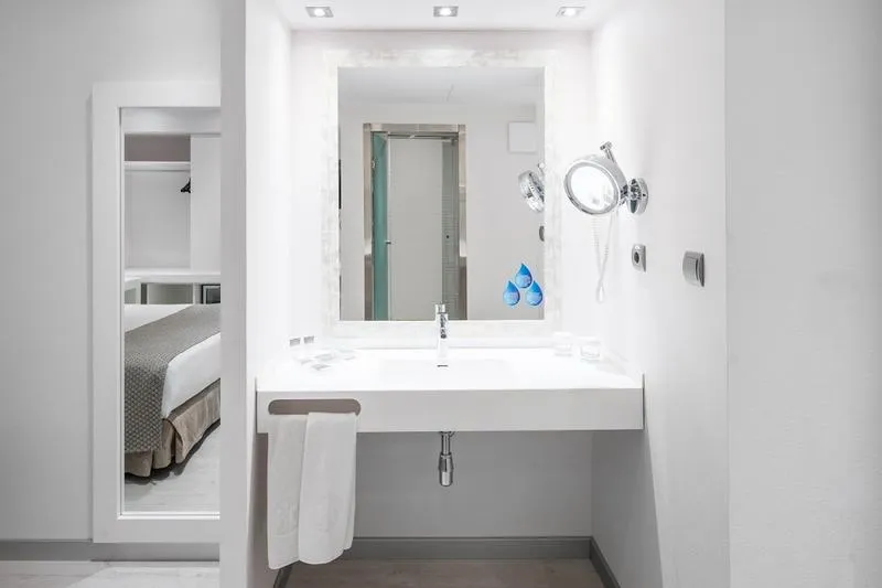 Room, Catalonia Roma, Barcelona