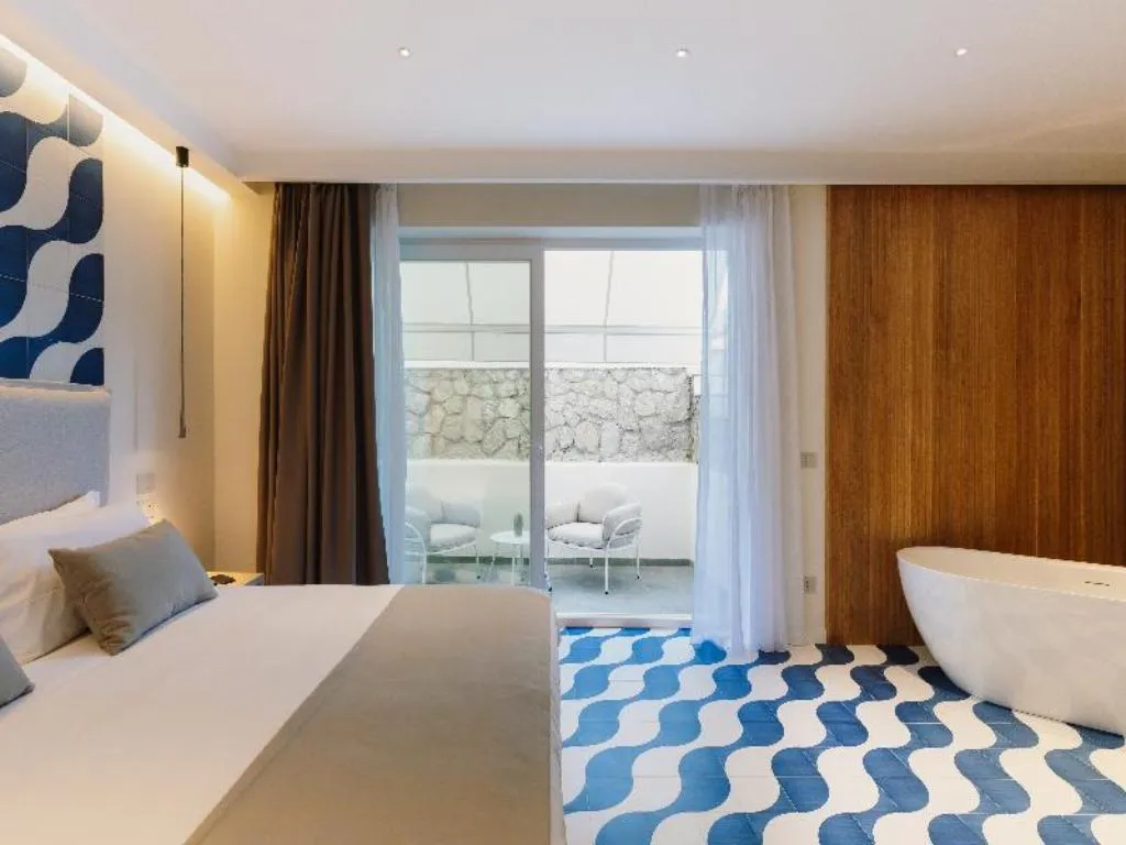 JUNIOR SUITE DELUXE Room, Rivage Hotel, Naples
