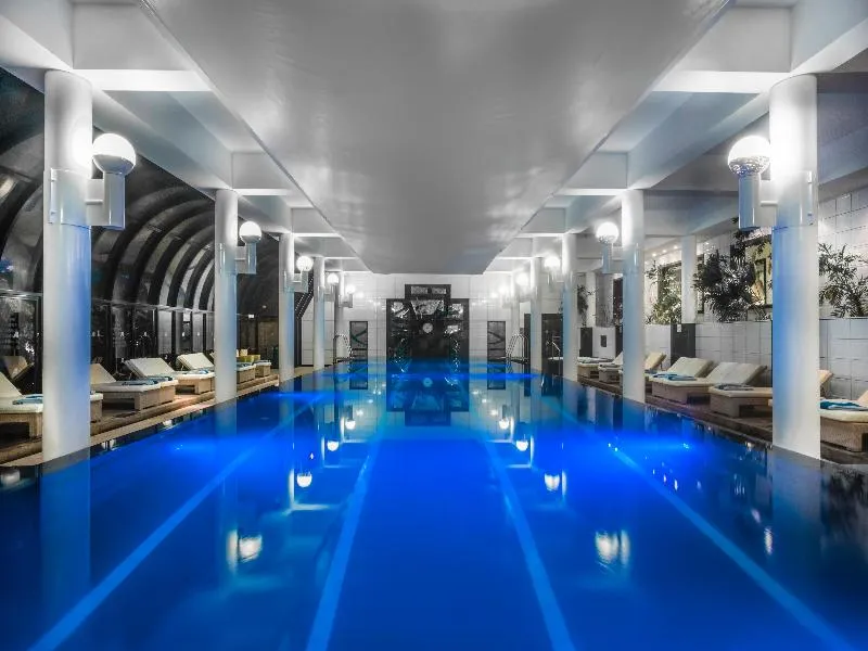 Pool, Amathus Beach Hotel Limassol, Cyprus