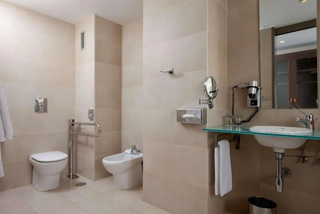 Double or Twin STANDARD Room, NH Alicante, Costa Blanca