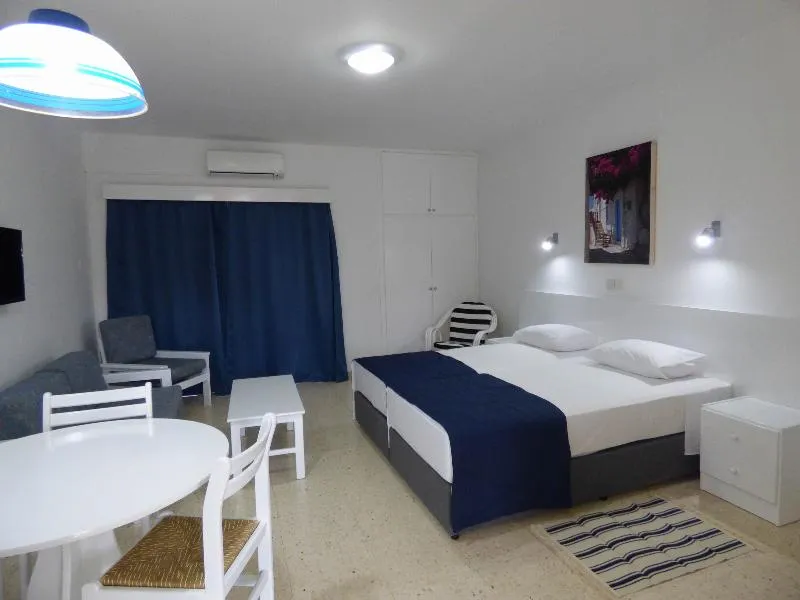 Room, Amore hotel Apts, Cyprus