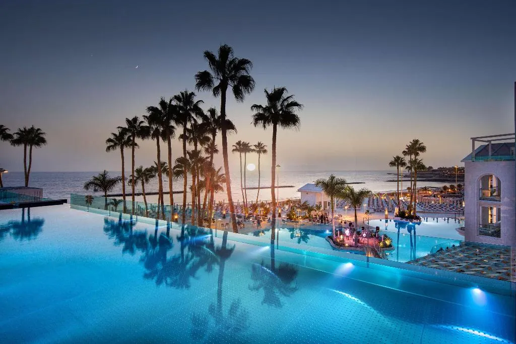 Sports and Entertainment, Guayarmina Princess, Tenerife