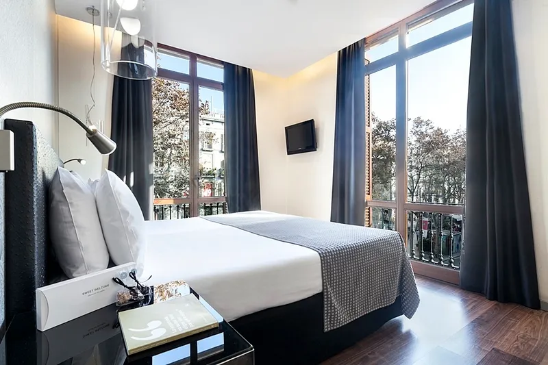 General view, Dorma Ramblas Boquería, Barcelona