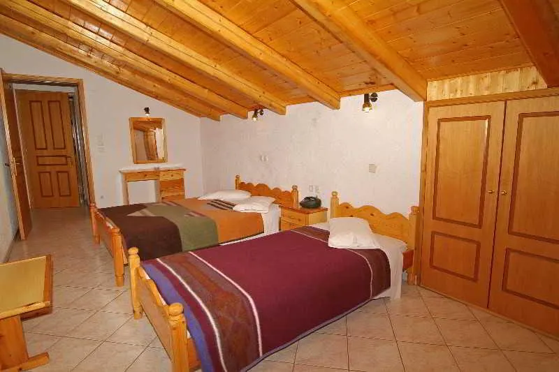 TRIPLE STANDARD Room, Orfeas Hotel, Athens