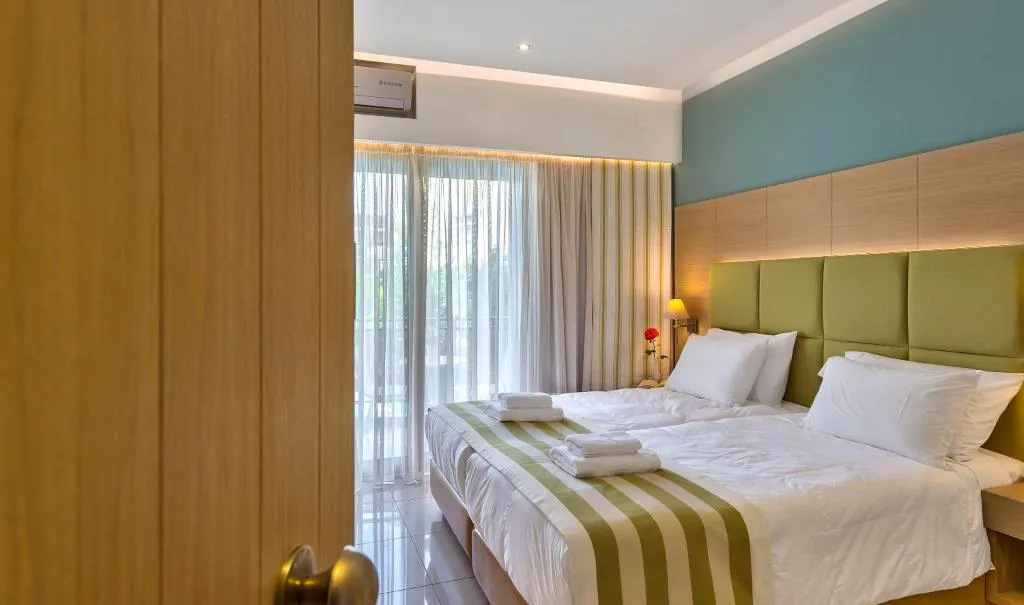 STUDIO CAPACITY 3 Room, Leonidas Hotel & Apartments, Crete