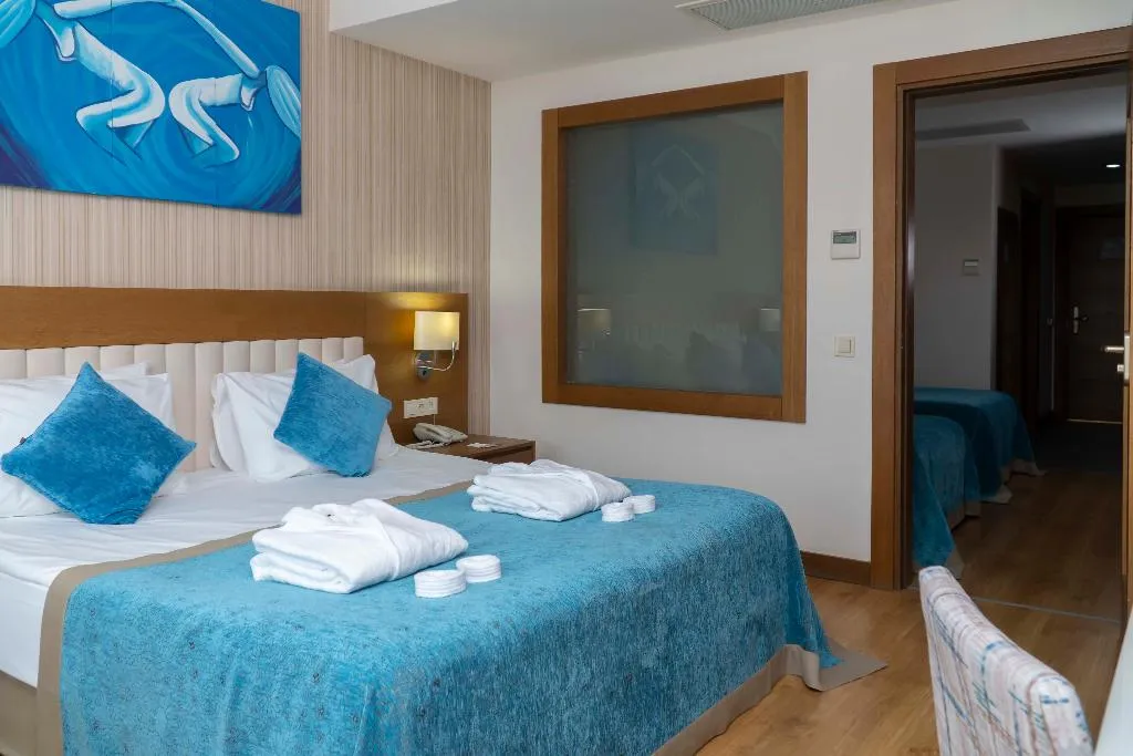 FAMILY ROOM SIDE SEA VIEW Room, Adalya Ocean Deluxe, Antalya