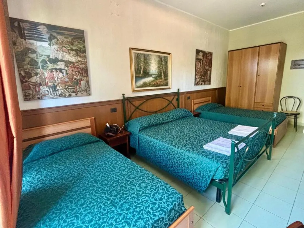 TRIPLE STANDARD Room, Da Mariuccia, Milan