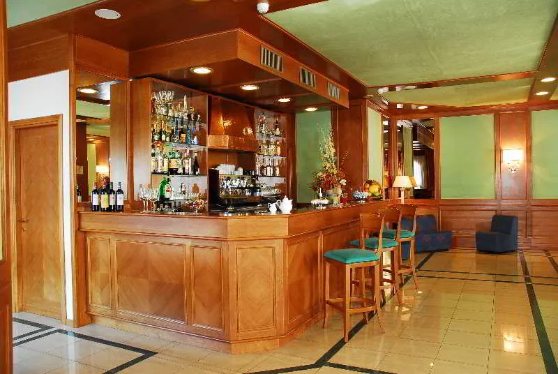 Bar, Park Imperatore Adriano, Rome