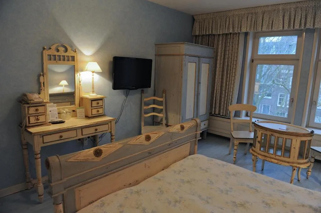 DOUBLE STANDARD Room, Imperial, Amsterdam