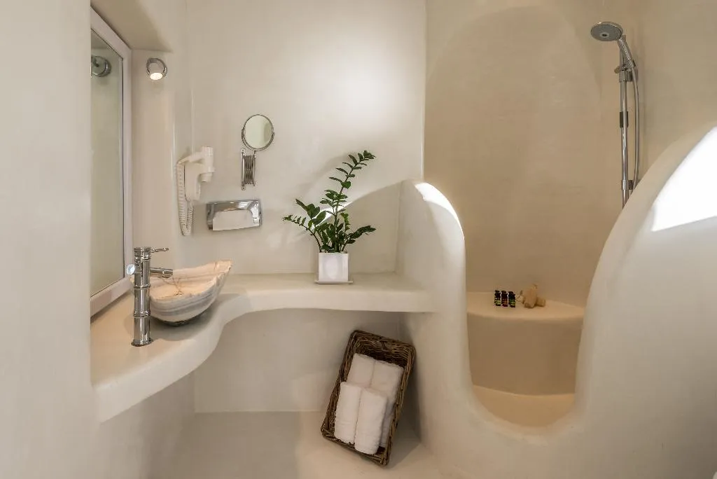 JUNIOR SUITE STANDARD Room, Fanari Villas, Santorini