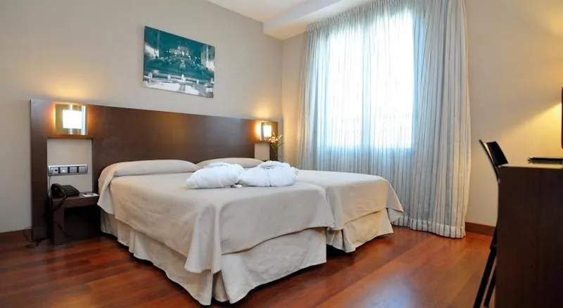 Room, Clement Barajas, Madrid