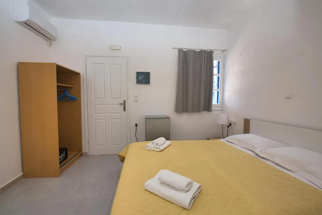 Double or Twin POOL VIEW Room, Caldera View Resort-Adults only, Santorini