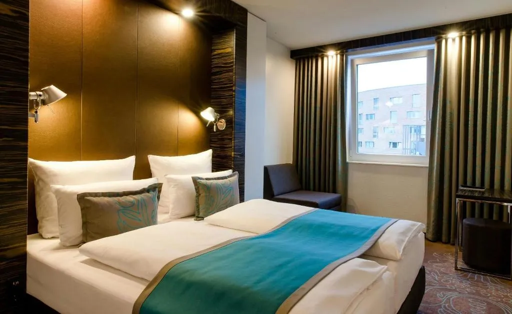 DOUBLE STANDARD Room, Motel One Berlin-Bellevue, Berlin