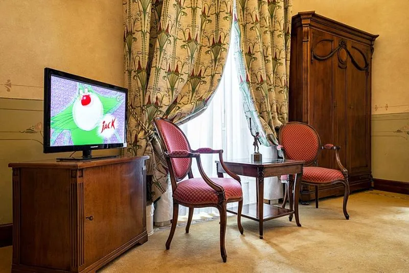 Room, Liberty, Catania