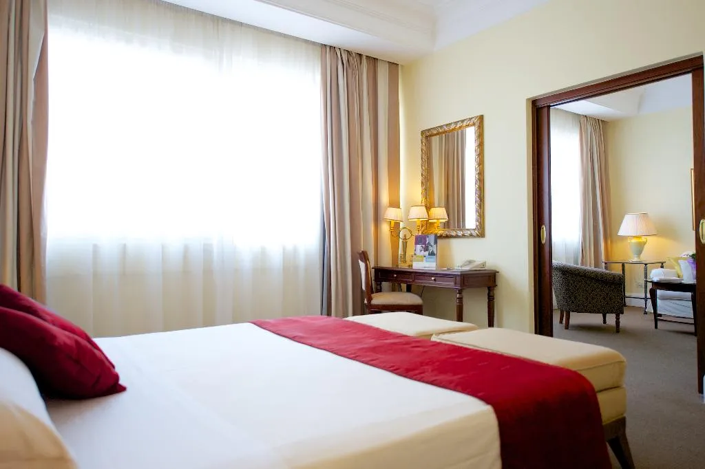 SUITE STANDARD Room, Mercure Catania Excelsior, Catania