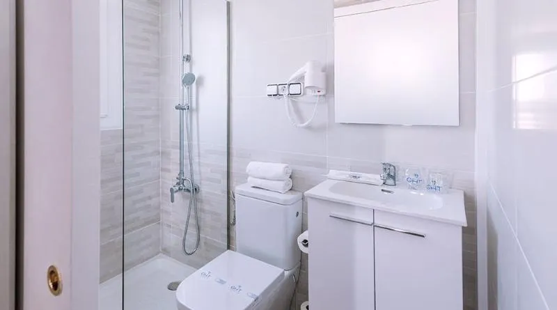 DOUBLE POOL VIEW Room, GHT Balmes - Apartaments & Splash, Costa Brava