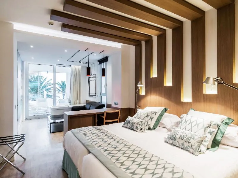 JUNIOR SUITE SEA VIEW Room, Pure Salt Garonda, Majorca