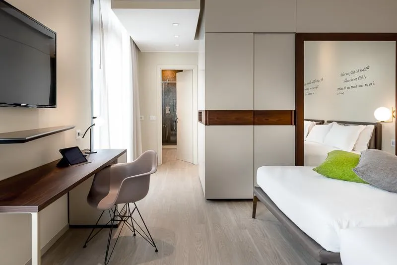 SUITE TWO DOUBLE BEDS Room, Hotel Canada Urban Chic, Milan