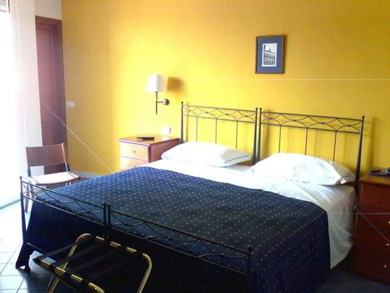 Room, Villa Margherita, Naples