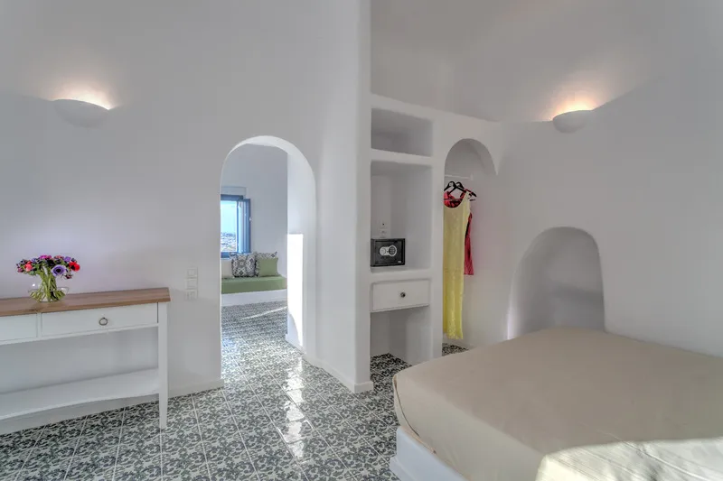 Room, Luna Santorini Suites, Santorini
