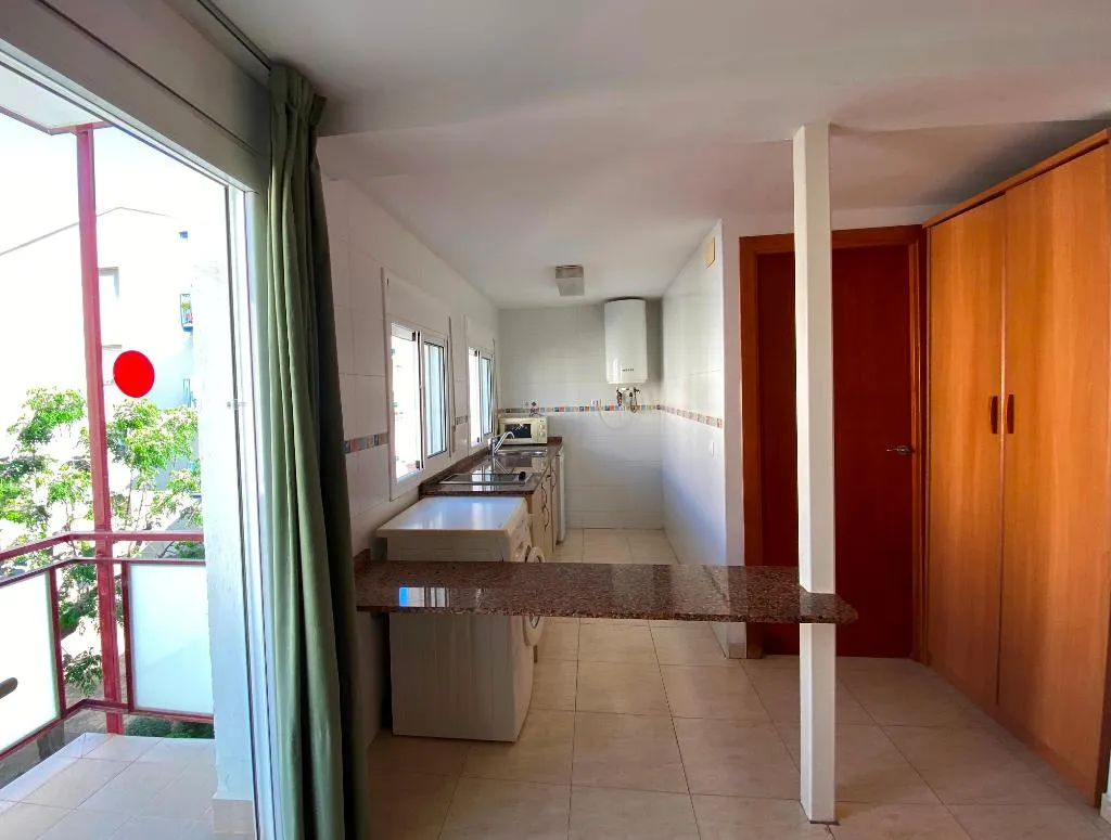 STUDIO CAPACITY 2 Room, Corcega, Costa Dorada