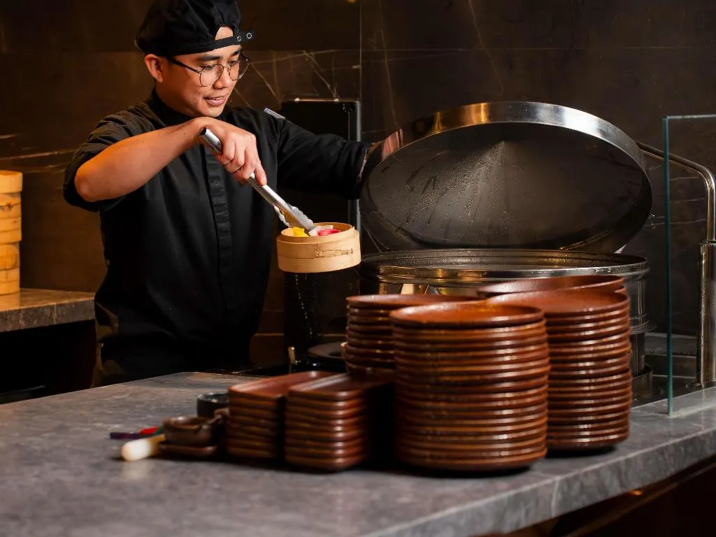 Restaurant, SO/ Uptown Dubai, Dubai