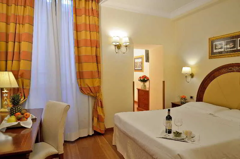 Room, Hotel Homs, Rome