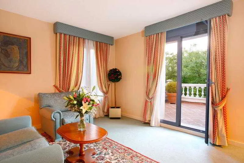 Room, MC Plaza de Santiago, Madrid