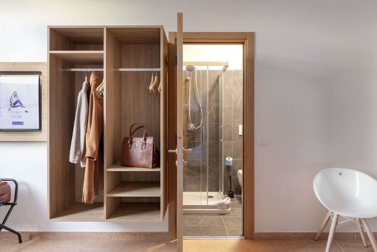 B B Hotel Pomezia Roma, Rome