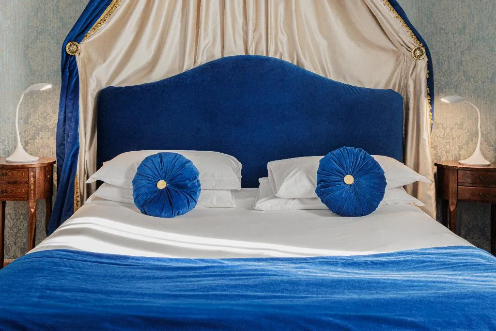 APARTMENT SUPERIOR WITH TERRACE Room, Palazzo Paruta, Venice