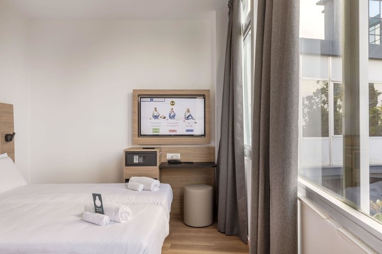 B B Hotel Pomezia Roma, Rome