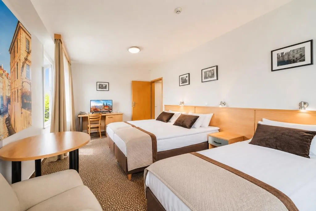 Room, COLORFACTORY SPA Hotel, Prague