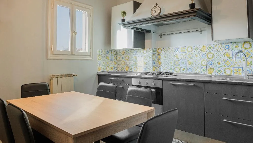 APARTMENT SUPERIOR WITH TERRACE Room, Palazzo Paruta, Venice