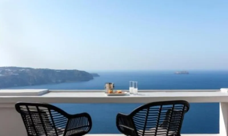 SUITE SUPERIOR WITH VIEWS Room, Athermi Suites, Santorini