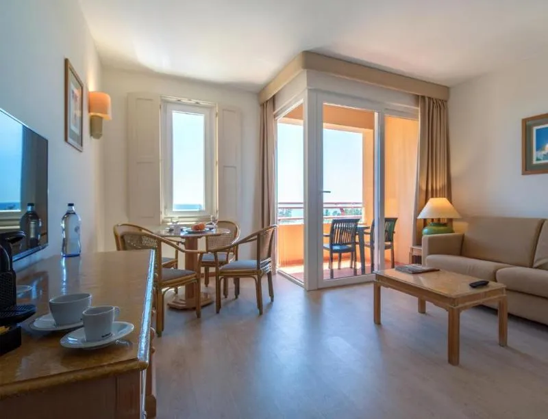 SUITE PREMIER Room, Dom Pedro Marina, Algarve