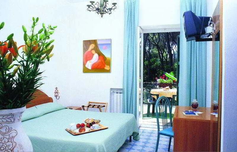 Room, Hotel Isolaverde, Naples
