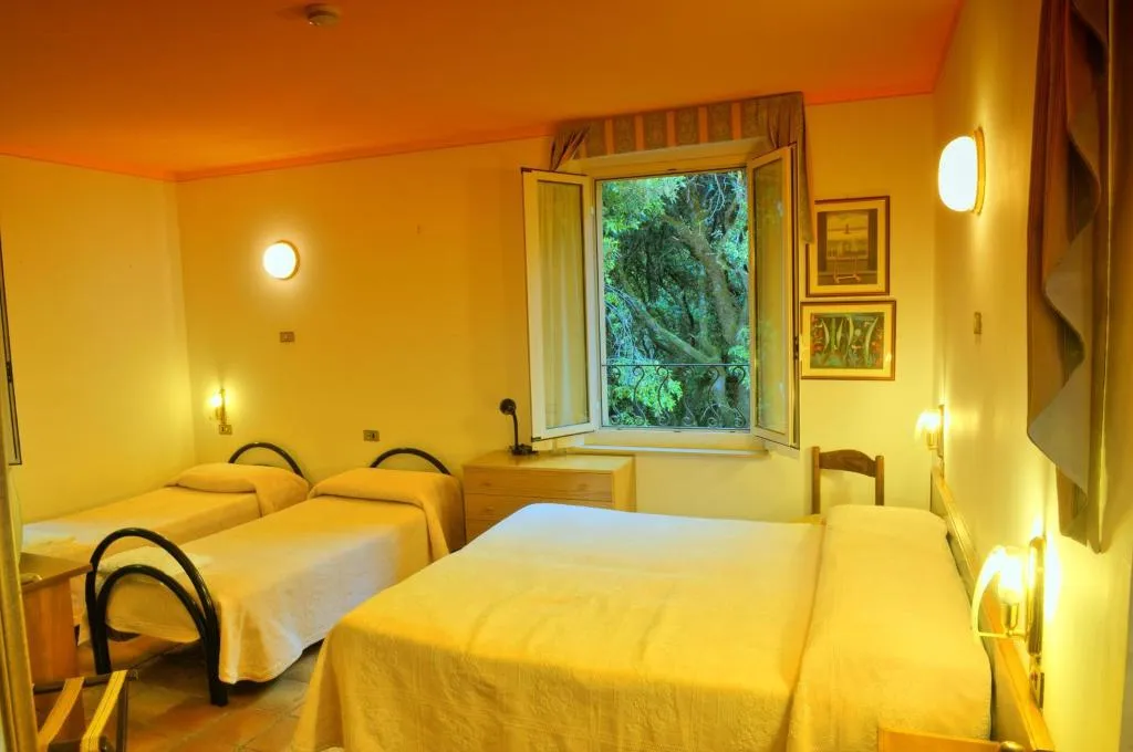 QUADRUPLE STANDARD Room, Ferretti, Perugia