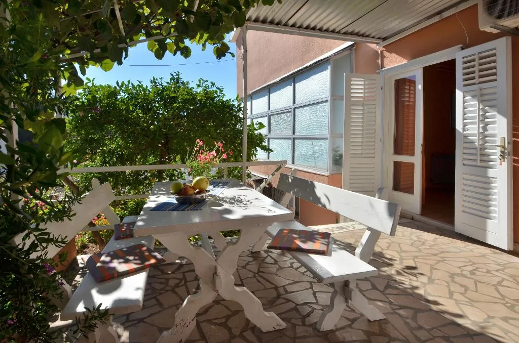 APARTMENT SEA VIEW WITH TERRACE Room, LaidBack Apartments, Dubrovnik
