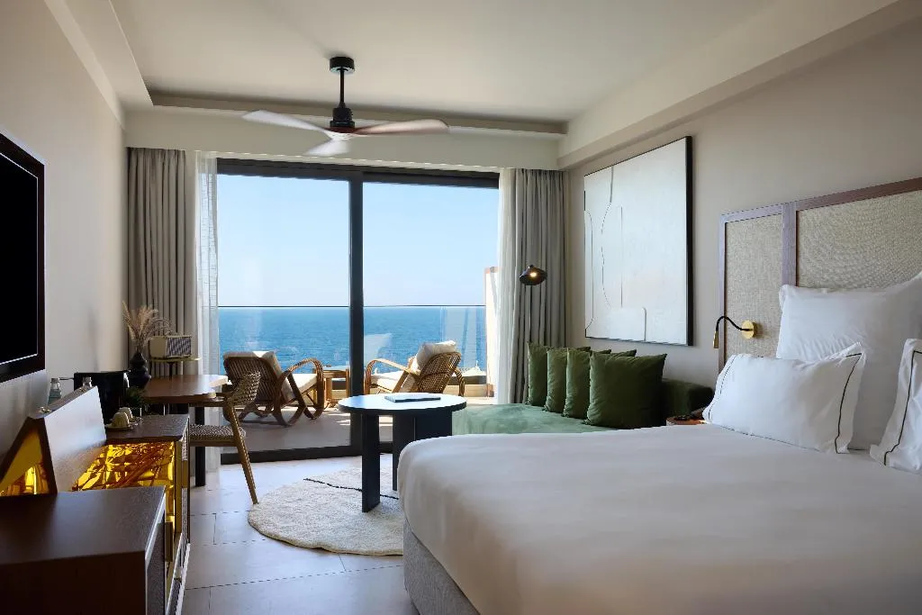 JUNIOR SUITE SEA VIEW Room, Aulus Chania Resort, Curio Collection by Hilton, Thessaloniki