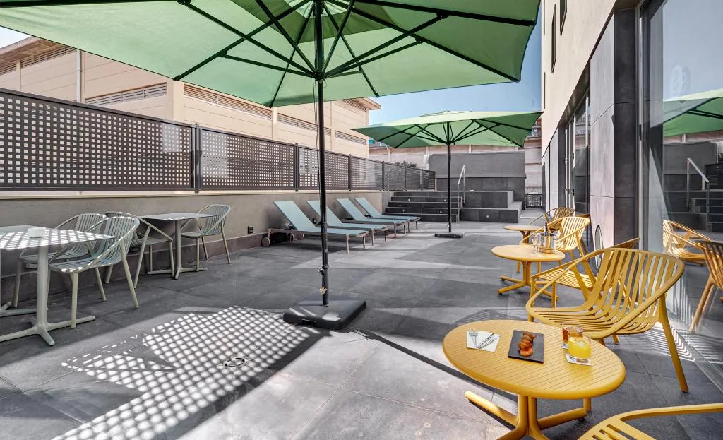 Terrace, Sercotel Barcelona El Prat, Barcelona
