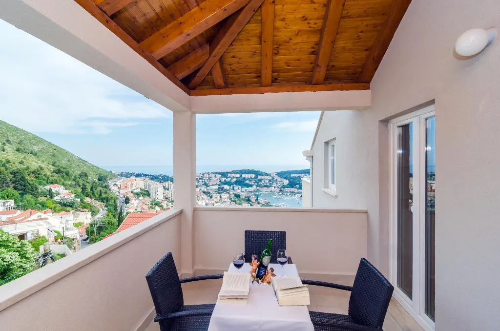 APARTMENT COMFORT SEA VIEW Room, Apartments Villa Dadic, Dubrovnik
