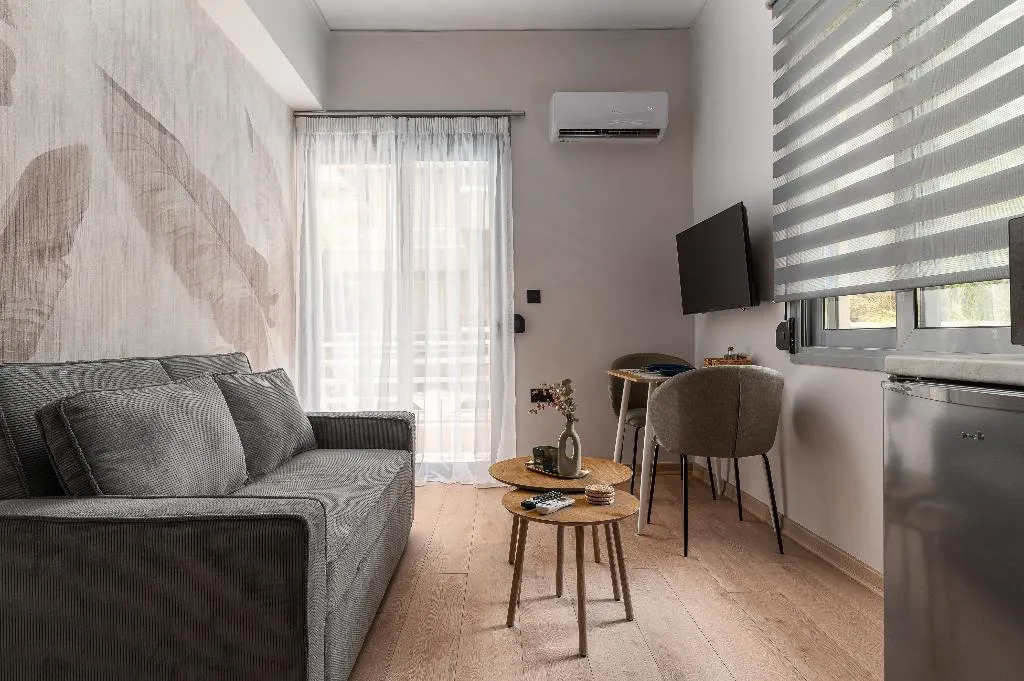 APARTMENT WITH BALCONY Room, Phalerus Suites, Athens