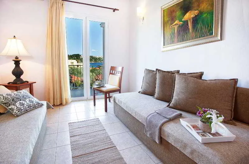 Room, Tomato, Skiathos