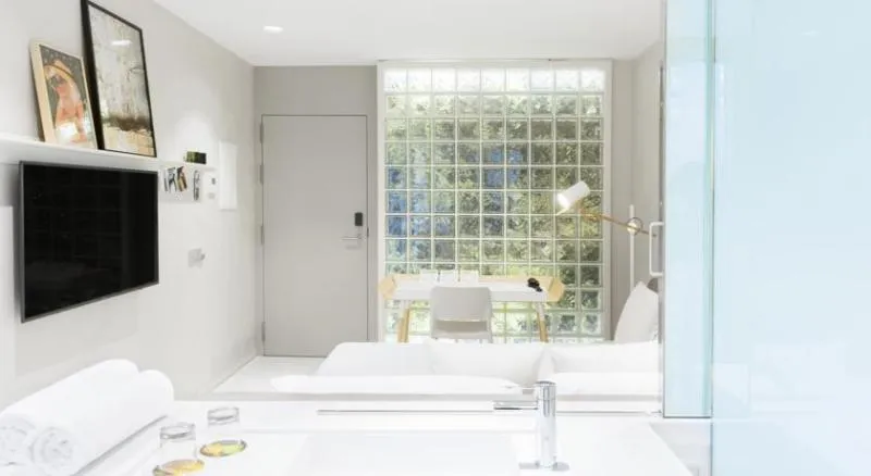 DOUBLE STANDARD Room, Rec Barcelona-Only Adults, Barcelona