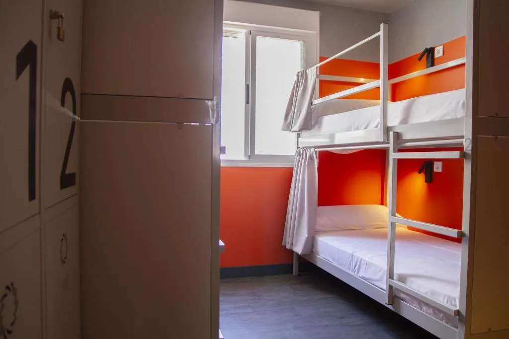 Bed in dormitory FEMALE ROOM Room, room00 Valencia Hostel, Valencia